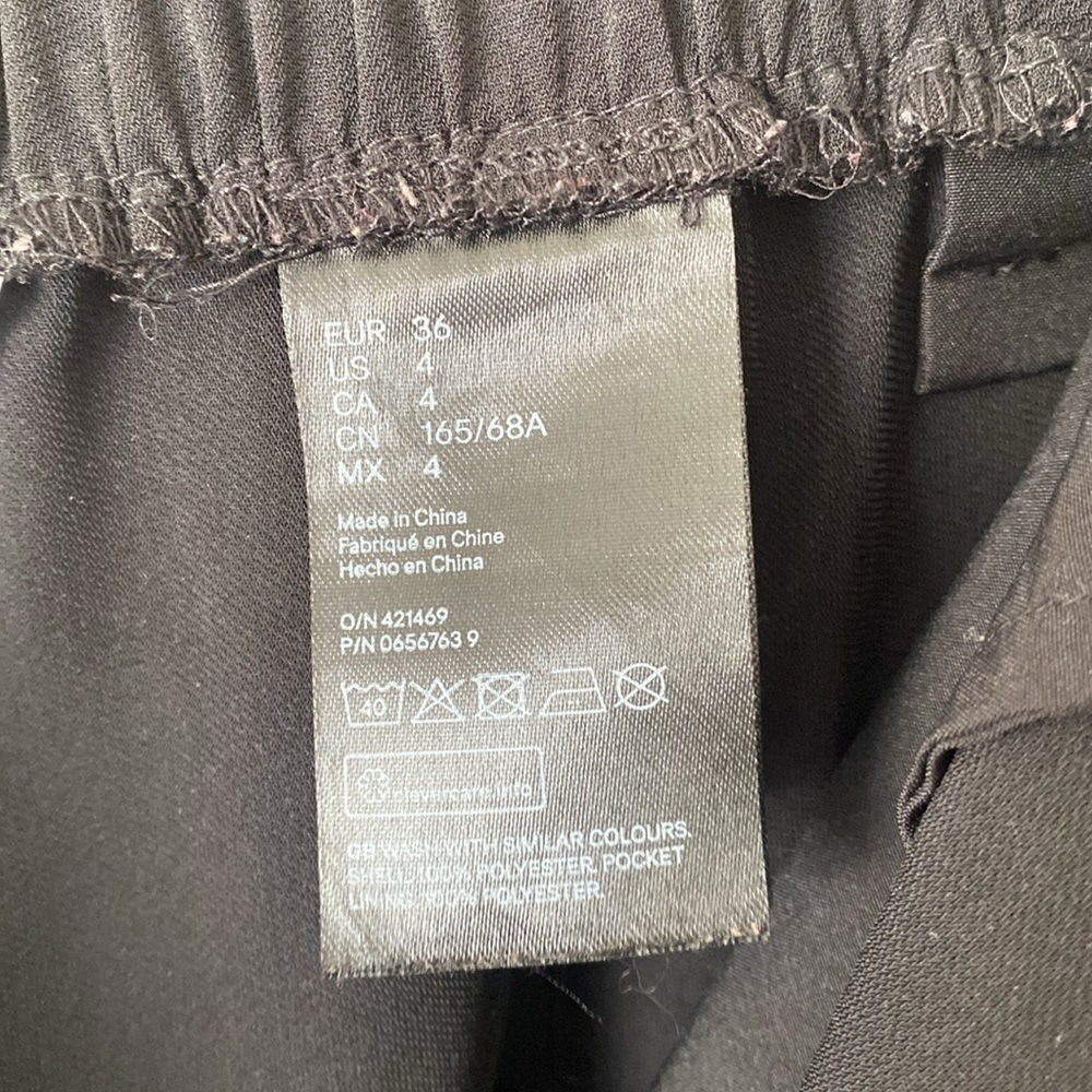 Like new! DRESSY PAPERBAG BLACK SHORTS BY H&M SIZE 4 - Picture 8 of 9